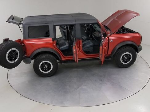 Certified 2023 Ford Bronco Outer Banks w/ Sasquatch Package AWD/4WD image 48
