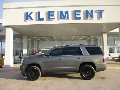 Used 2018 GMC Yukon Denali image 1