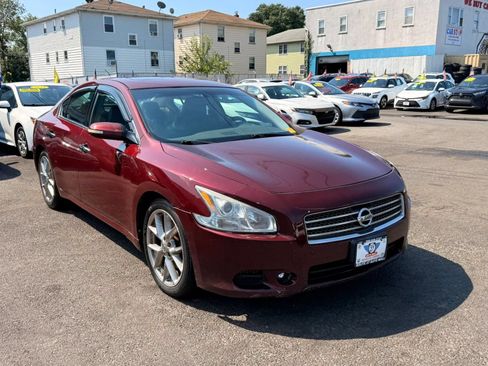 Used 2010 Nissan Maxima 3.5 SV w/ Sport Pkg FWD image 2