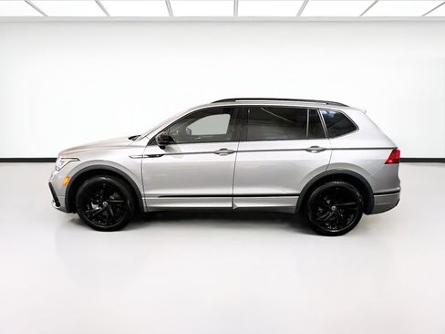 Used 2023 Volkswagen Tiguan SE R-Line FWD image 23