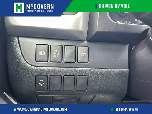 Used 2018 Toyota Highlander SE AWD/4WD image 28