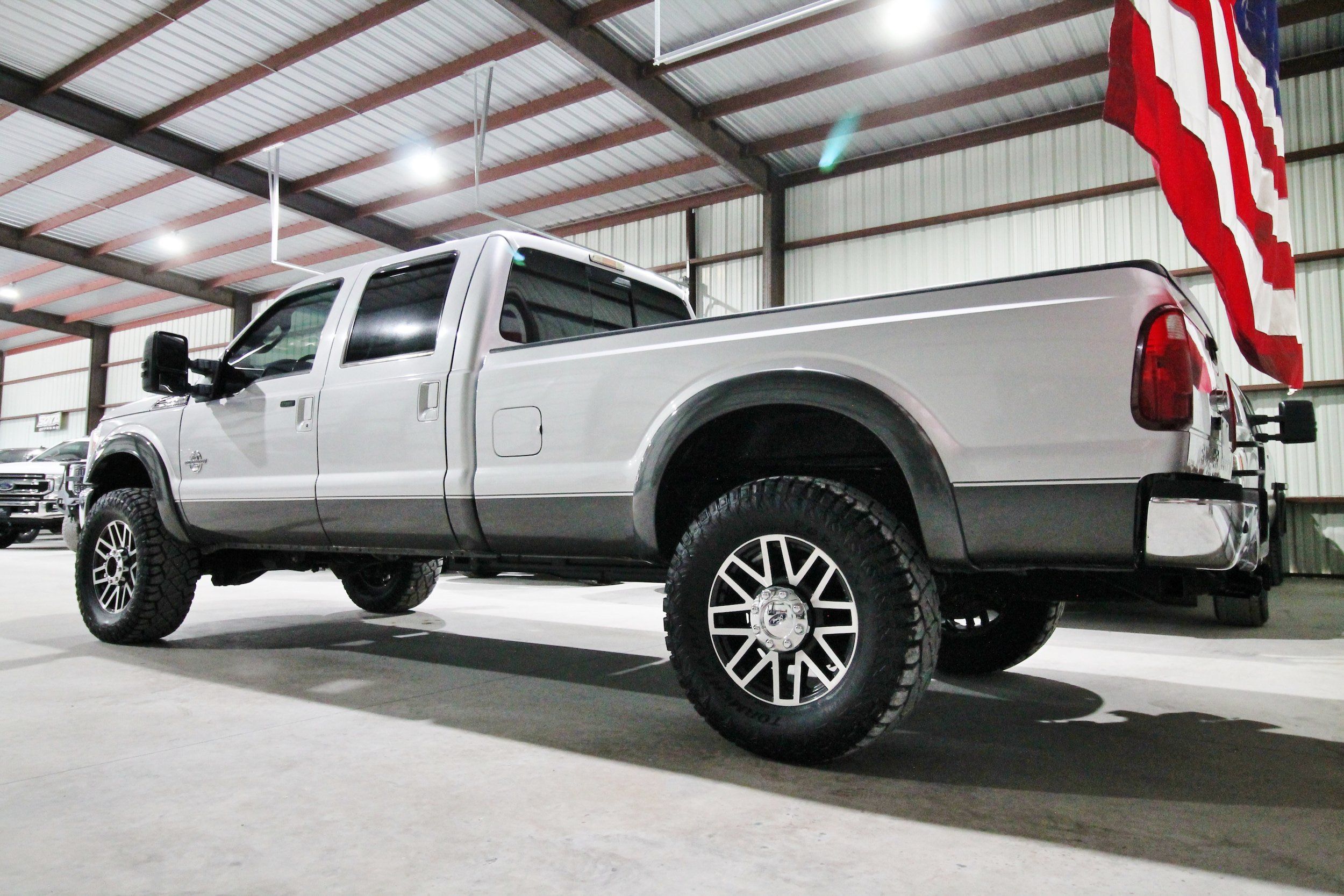 Used 2015 Ford F350 Lariat AWD/4WD image 8