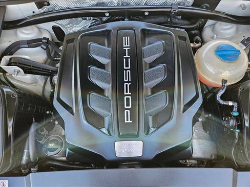 Used 2017 Porsche Macan S AWD/4WD image 27