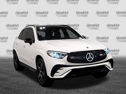 New 2026 Mercedes-Benz GLC 300 image 2
