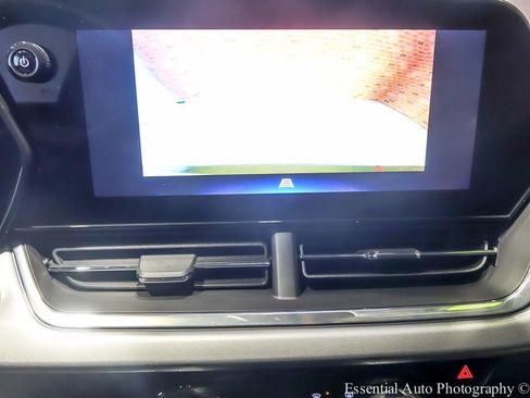 Used 2024 Chevrolet Trax LT image 22