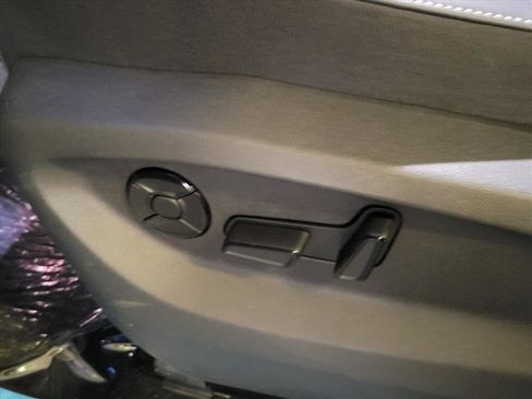 New 2026 Volkswagen Tiguan SE image 4