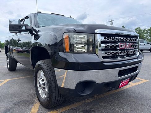 Used 2011 GMC Sierra 2500 SLE w/ Snow Plow Prep Package AWD/4WD image 4