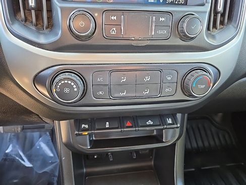 Used 2021 Chevrolet Colorado LT w/ Fleet Safety Package image 30