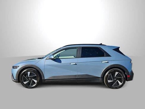 Used 2025 Hyundai Ioniq 5 SEL image 5