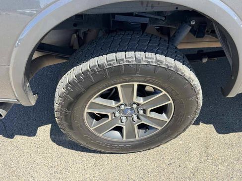Used 2015 Ford F150 XLT w/ Equipment Group 302A Luxury AWD/4WD image 40