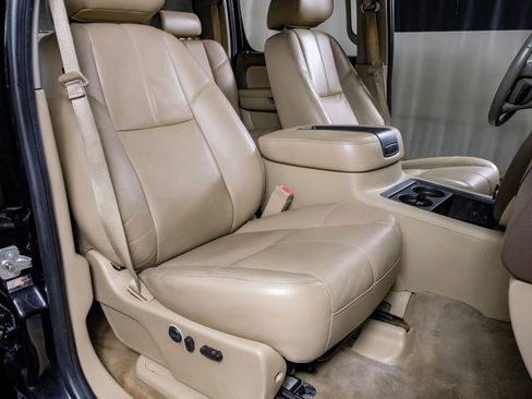 Used 2011 Chevrolet Silverado 1500 LTZ w/ LTZ Plus Package image 29