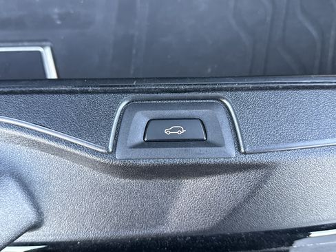 Used 2022 BMW X5 xDrive40i w/ Climate Comfort Package image 39