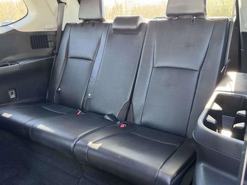 Used 2025 Toyota Grand Highlander XLE image 16