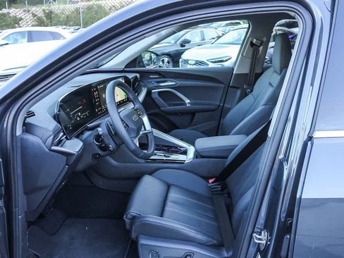 Used 2025 Audi Q5 Premium Plus image 19