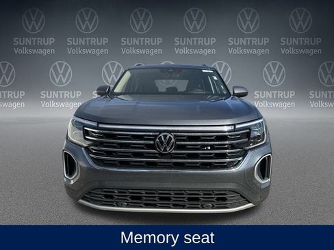 Used 2025 Volkswagen Atlas SEL image 9