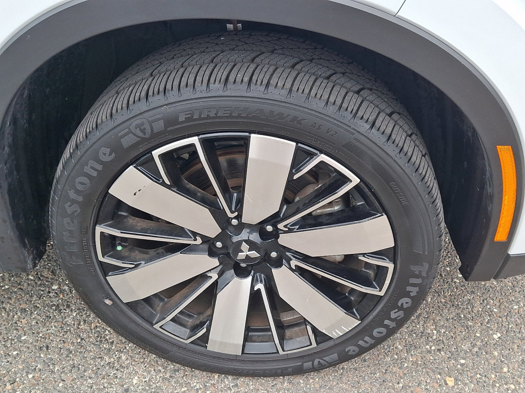 Used 2025 Mitsubishi Outlander SE AWD/4WD image 9