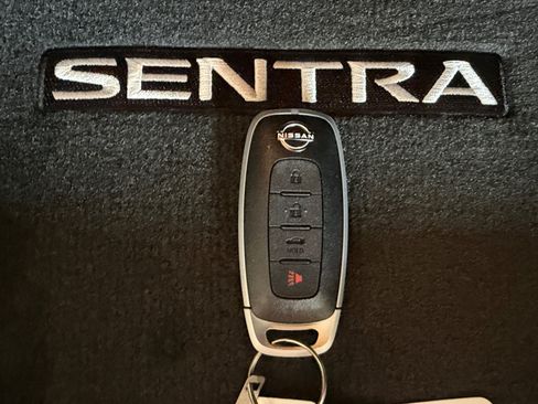 Used 2025 Nissan Sentra S FWD image 28