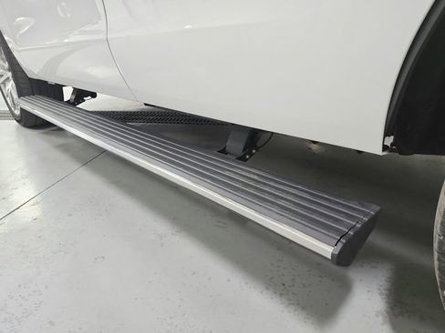 Used 2024 Ford Expedition Limited image 50