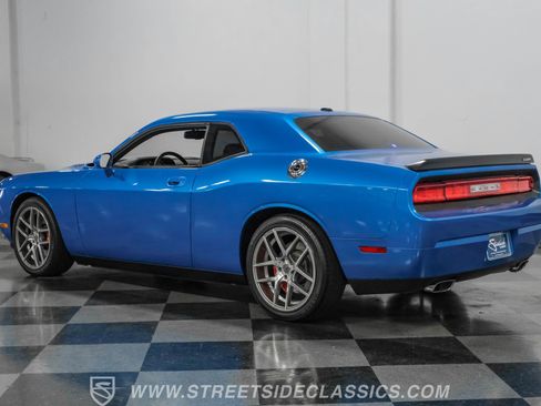 Used 2009 Dodge Challenger SRT8 w/ SRT Option Group II image 8