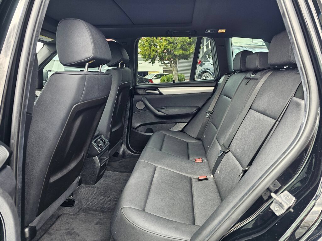 Used 2017 BMW X3 xDrive28i AWD/4WD image 18