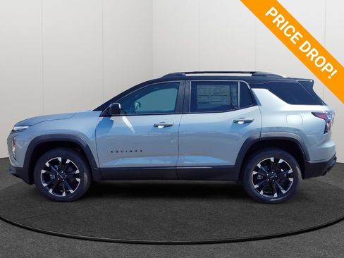 New 2026 Chevrolet Equinox RS w/ Convenience Package III image 2