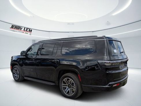 New 2026 Jeep Grand Wagoneer L 2WD image 5