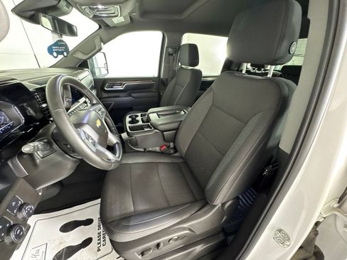 Certified 2025 Chevrolet Silverado 2500 LT w/ Convenience Package AWD/4WD image 32