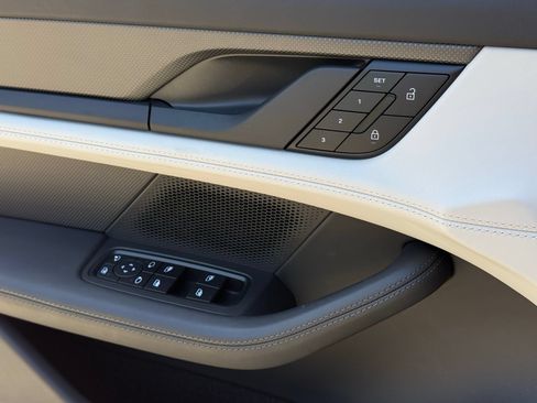 New 2026 Porsche Taycan Turbo S AWD/4WD image 27