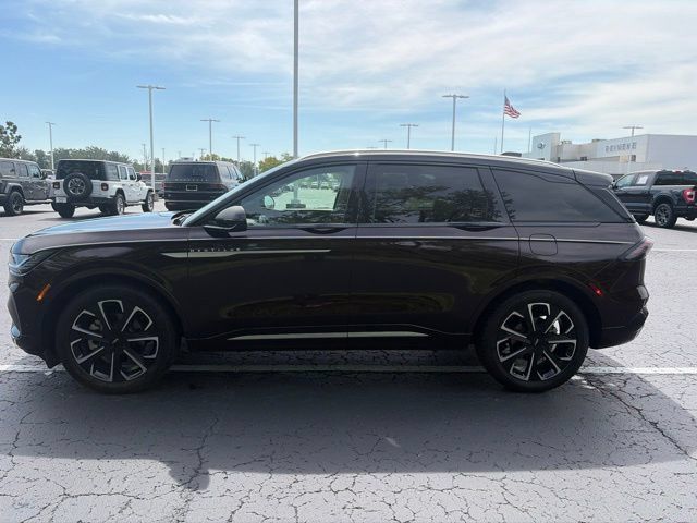 Used 2024 Lincoln Nautilus Reserve AWD/4WD image 1