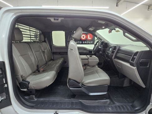 Used 2019 Ford F250 XL w/ STX Appearance Package RWD image 14