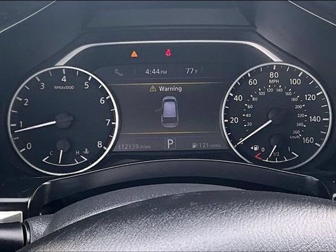 Used 2018 Nissan Murano SV AWD/4WD image 13