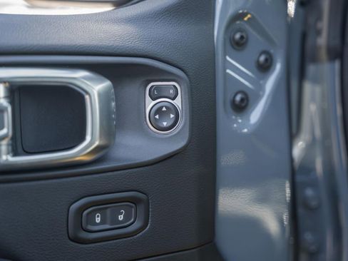 New 2025 Jeep Gladiator Sport w/ Premium Package image 36