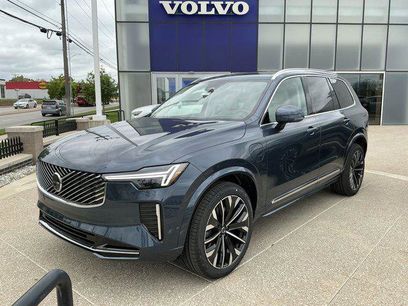 New 2026 Volvo XC90 T8 Ultra w/ Lounge Package
