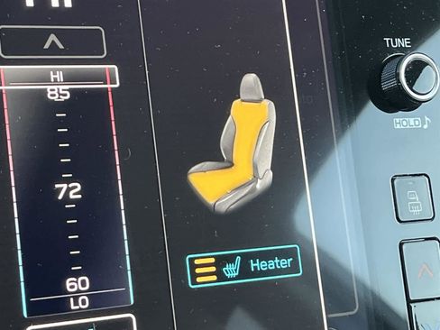 Used 2021 Subaru Outback Premium image 22