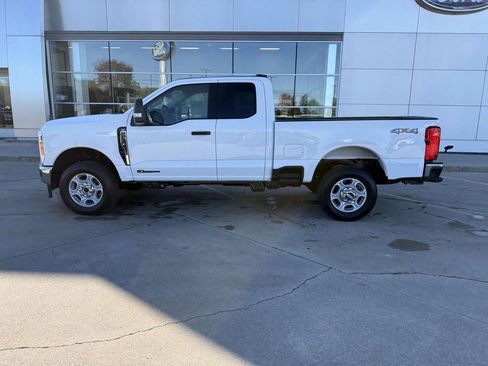 New 2026 Ford F250 XLT image 2