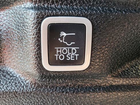 Used 2021 Jeep Grand Cherokee L Summit image 12