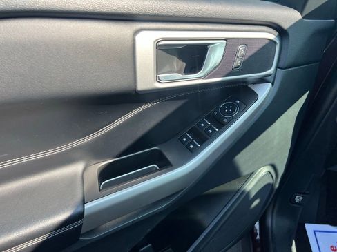 Used 2023 Ford Explorer XLT w/ Class IV Trailer Tow Package image 27