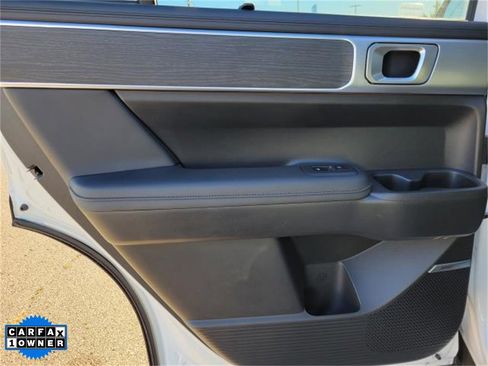 Used 2024 Hyundai Santa Fe Limited image 11