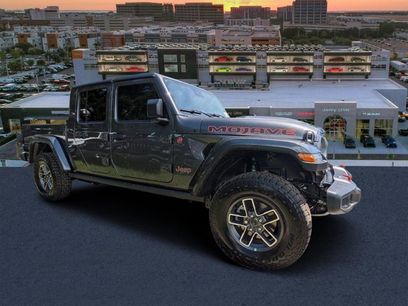 New 2025 Jeep Gladiator Mojave w/ Convenience Group