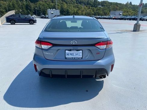 Certified 2024 Toyota Corolla SE FWD image 11