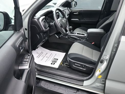 Used 2023 Toyota Tacoma TRD Sport image 15