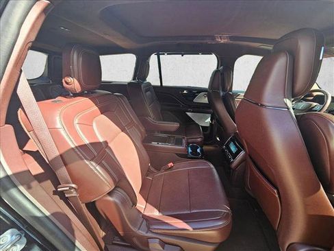 Used 2020 Lincoln Aviator Black Label Grand Touring w/ Class IV Trailer Tow Package image 17