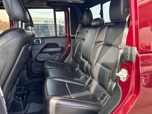 Used 2021 Jeep Gladiator Rubicon image 6