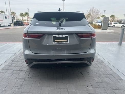 Used 2024 Jaguar F-PACE R-Dynamic S image 7