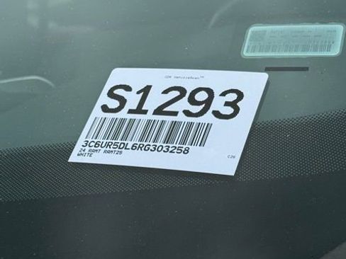 Used 2024 RAM 2500 Big Horn image 33