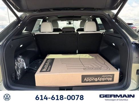New 2026 Volkswagen Atlas Cross Sport SEL Premium R-Line AWD/4WD image 15