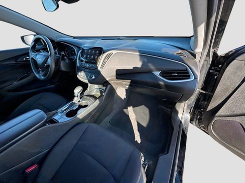 Used 2024 Chevrolet Malibu LT image 27
