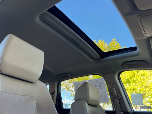 Used 2019 Honda CR-V Touring image 18