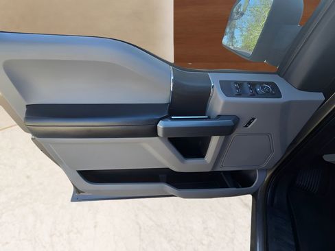 Used 2018 Ford F150 XLT AWD/4WD image 53