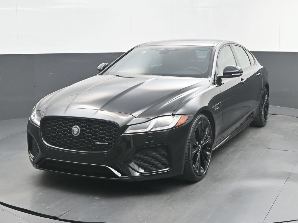 Certified 2024 Jaguar XF R-Dynamic SE AWD/4WD image 1